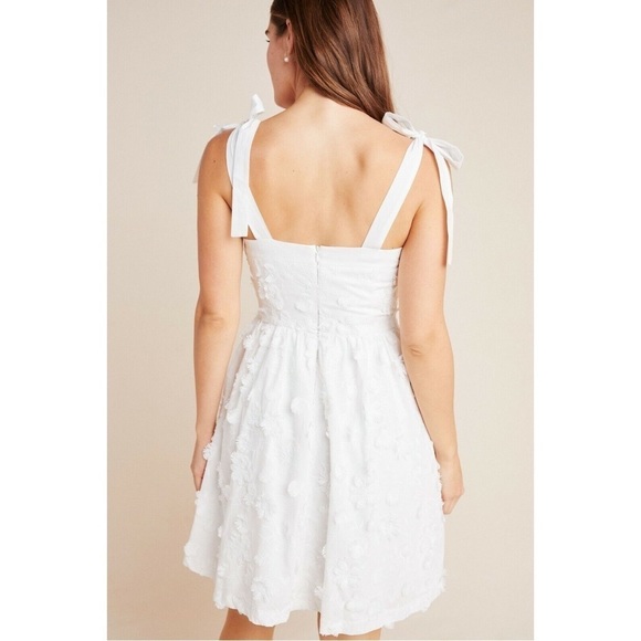 Gal Meets Glam Trudy Embroidered Floral Dress Size 12 - Picture 3 of 9